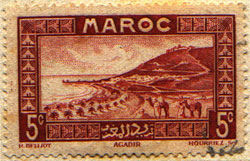 La costa e la città di Agadir. Francobollo emesso nel 1933.